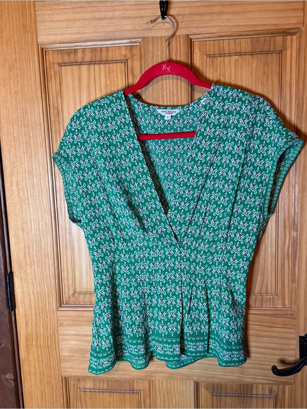 Max Studio Green Printed V-Neck Short Sleeve Blouse